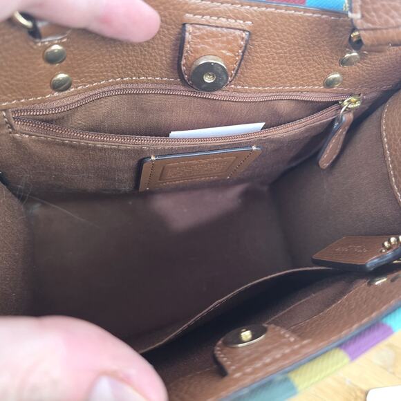 COACH CC906 Dempsey Tote Bag 22 Signature Jacquard Coach Patch Rainbow Stripes - Picture 7 of 10